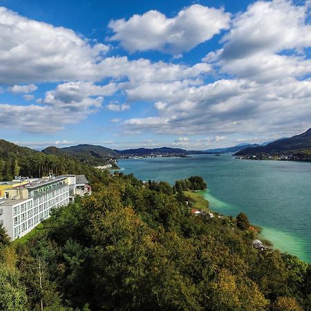 ホテル イビス ヴェルターゼー Pörtschach am Wörthersee エクステリア 写真