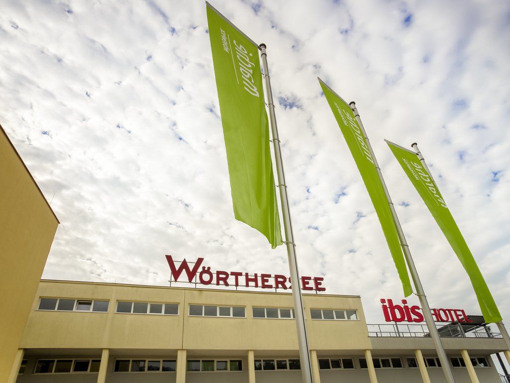 ホテル イビス ヴェルターゼー Pörtschach am Wörthersee エクステリア 写真